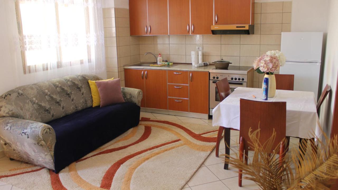 Bledi'S Cozy Apartment In New Blvd Tirana Extérieur photo